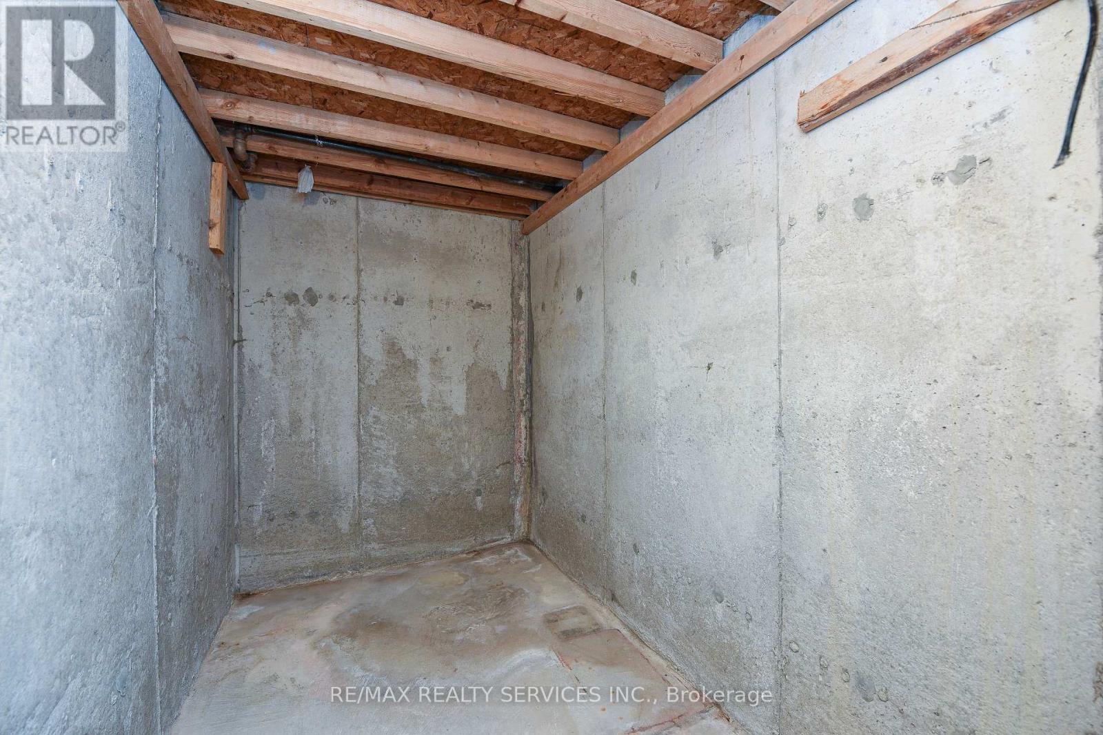 15 Shady Pine Circle, Brampton, Ontario  L6R 1N6 - Photo 38 - W12583990