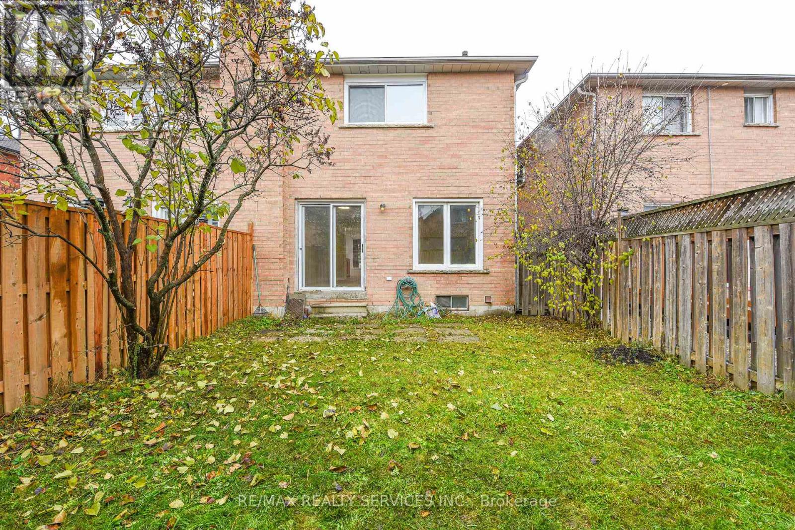 15 Shady Pine Circle, Brampton, Ontario  L6R 1N6 - Photo 39 - W12583990