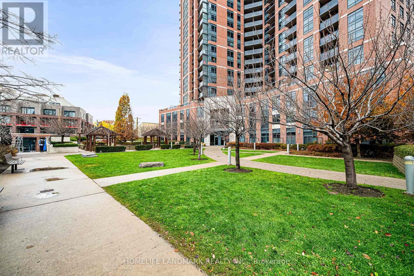 2403 - 60 Heintzman Street, Toronto, Ontario  M6P 5A1 - Photo 3 - W12584010