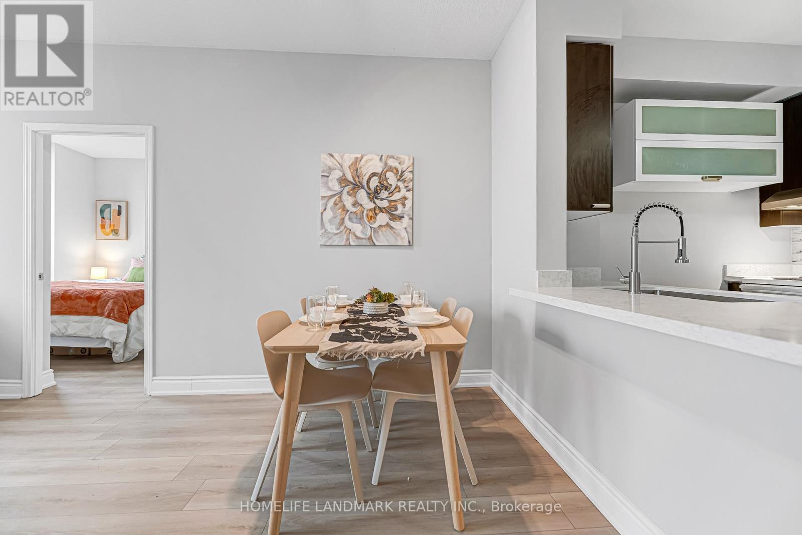 2403 - 60 Heintzman Street, Toronto, Ontario  M6P 5A1 - Photo 8 - W12584010