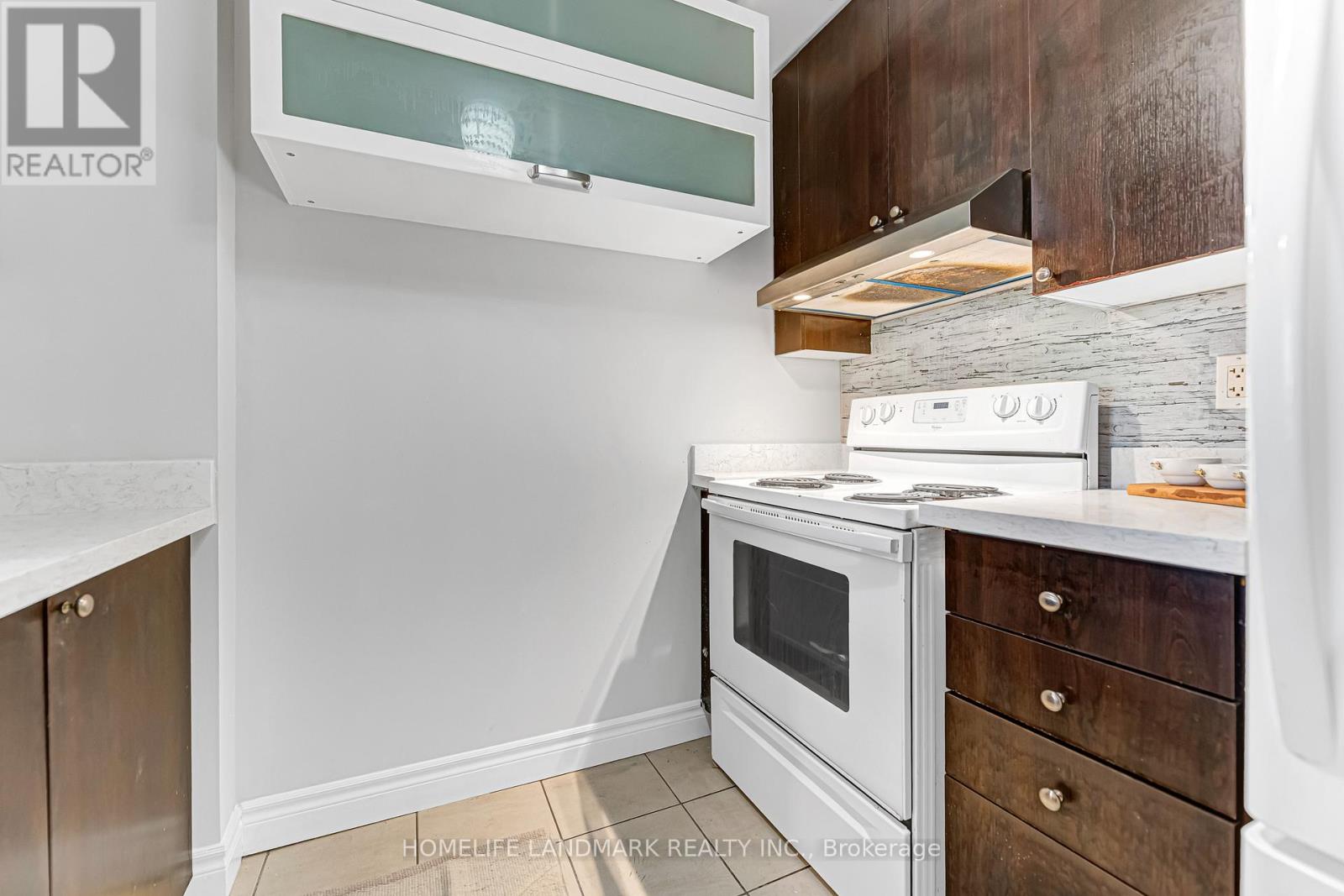 2403 - 60 Heintzman Street, Toronto, Ontario  M6P 5A1 - Photo 9 - W12584010