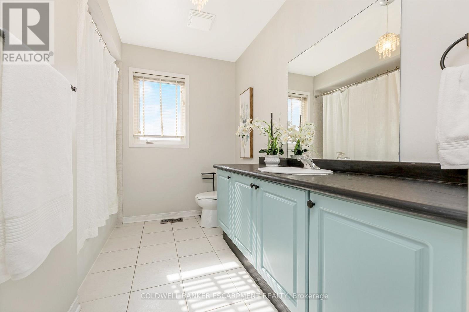 602 Yates Drive, Milton, Ontario  L9T 7R1 - Photo 18 - W12584014