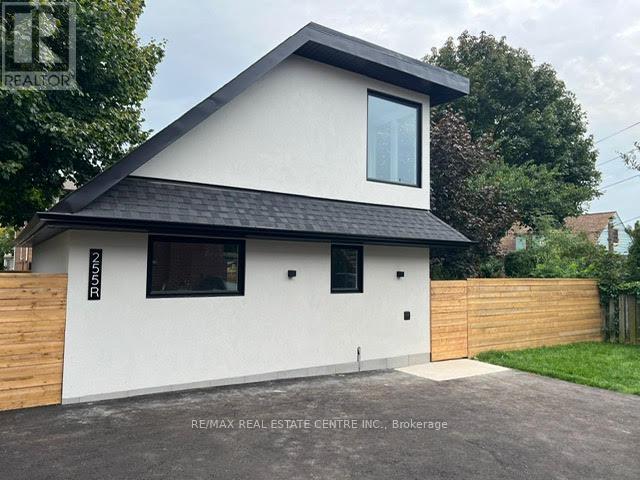 255 Gamma Street, Toronto, Ontario M8W 4G9 - Photo 15 - W12584022