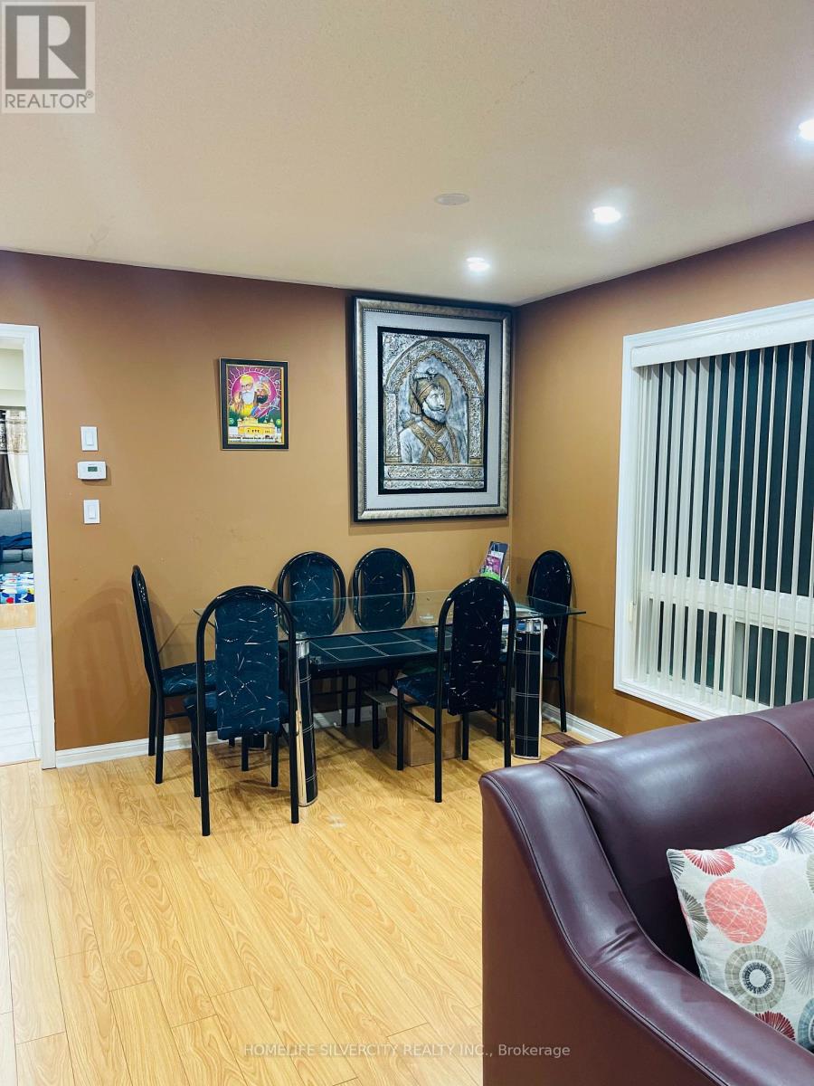 45 Keats Terrace, Brampton, Ontario  L7A 3N1 - Photo 2 - W12584024