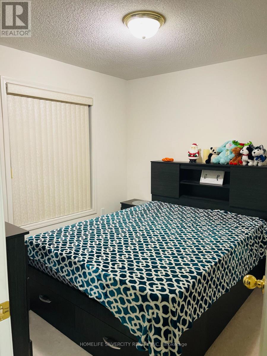 45 Keats Terrace, Brampton, Ontario  L7A 3N1 - Photo 7 - W12584024