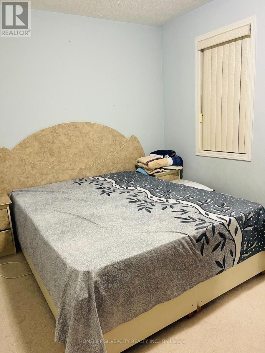 45 Keats Terrace, Brampton, Ontario  L7A 3N1 - Photo 9 - W12584024