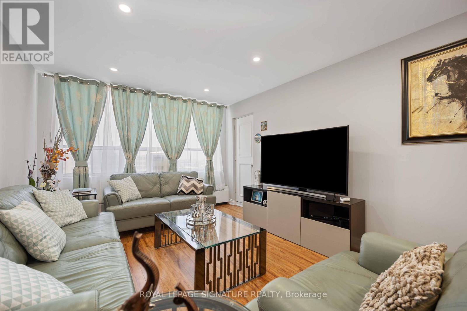 2315 - 320 Dixon Road, Toronto, Ontario  M9R 1S8 - Photo 22 - W12584028