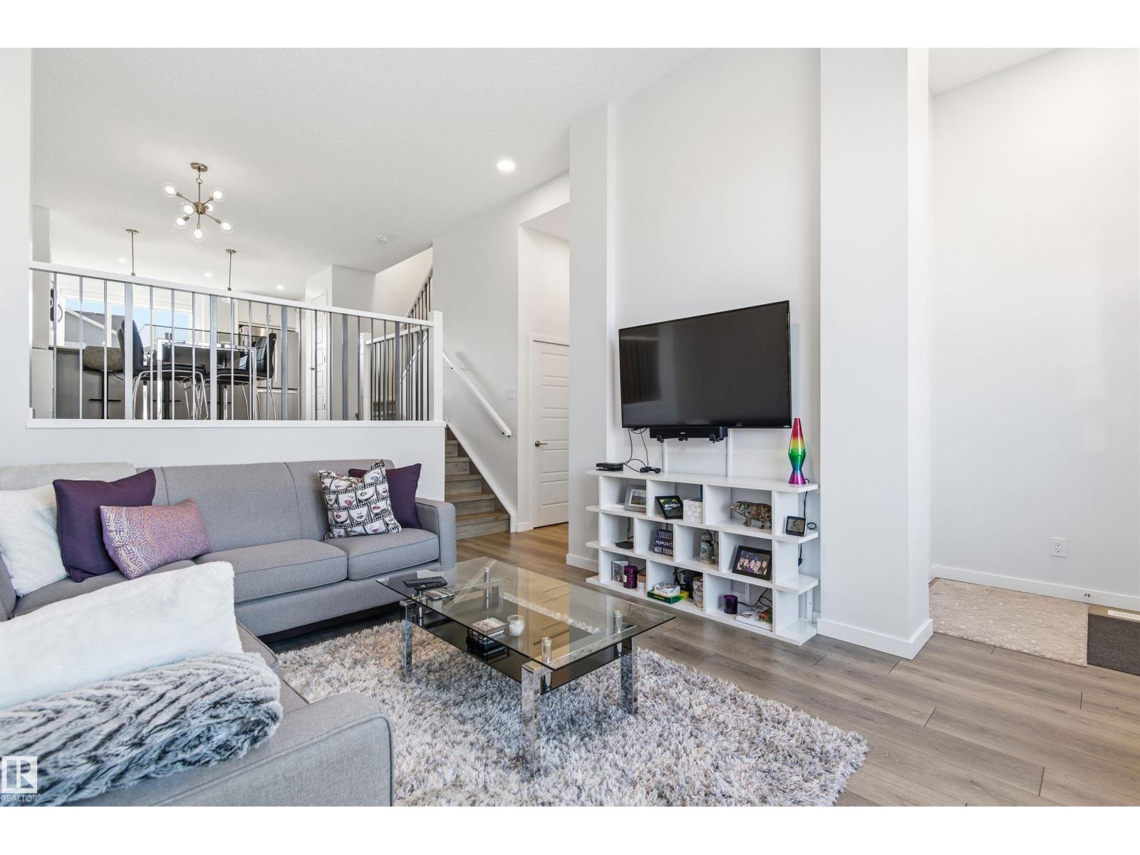 656 35 St Sw, Edmonton, Alberta  T6X 2Z1 - Photo 2 - E4466927