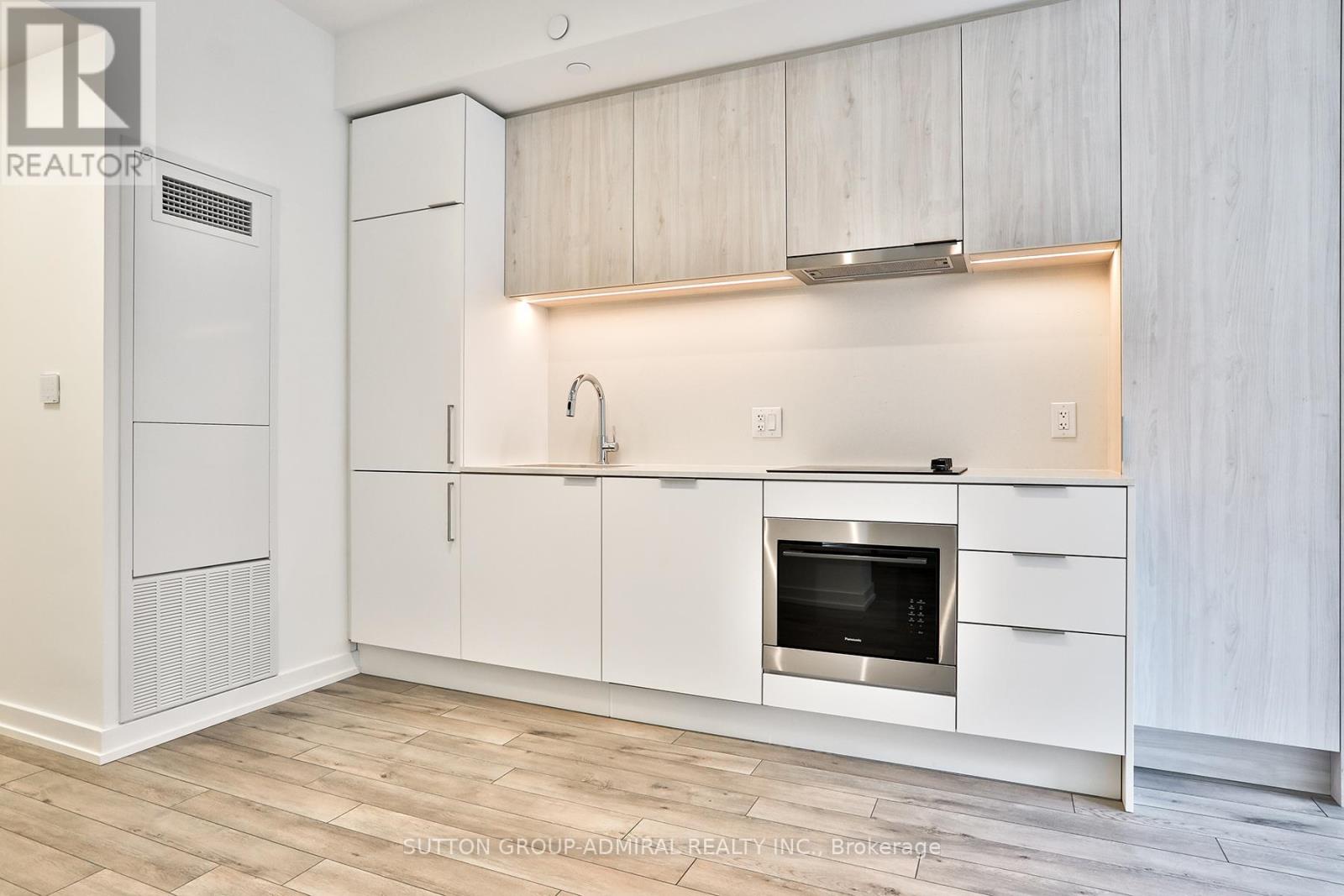 208 - 89 Church Street, Toronto, Ontario  M5C 2G3 - Photo 5 - C12583846