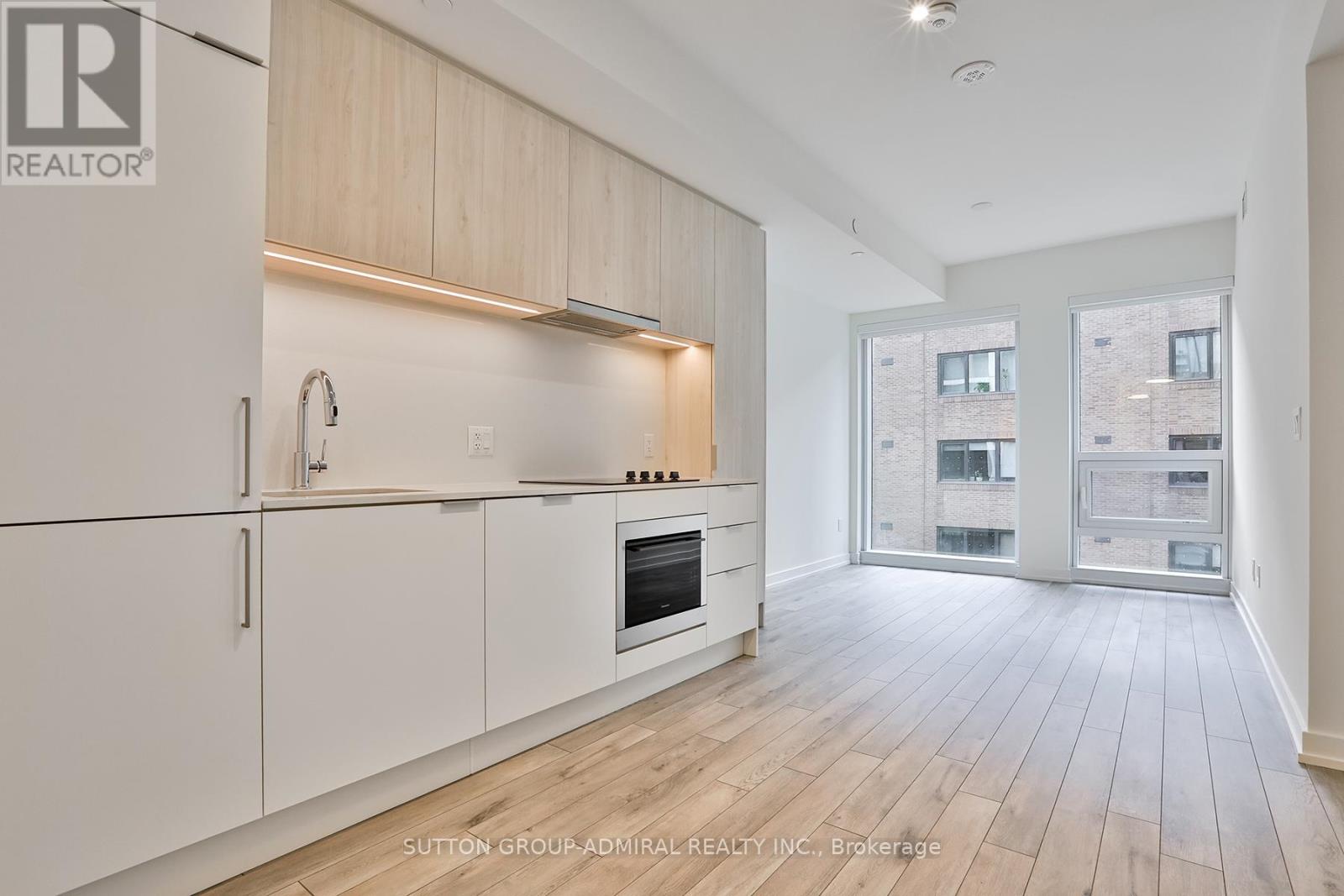 208 - 89 Church Street, Toronto, Ontario  M5C 2G3 - Photo 4 - C12583846