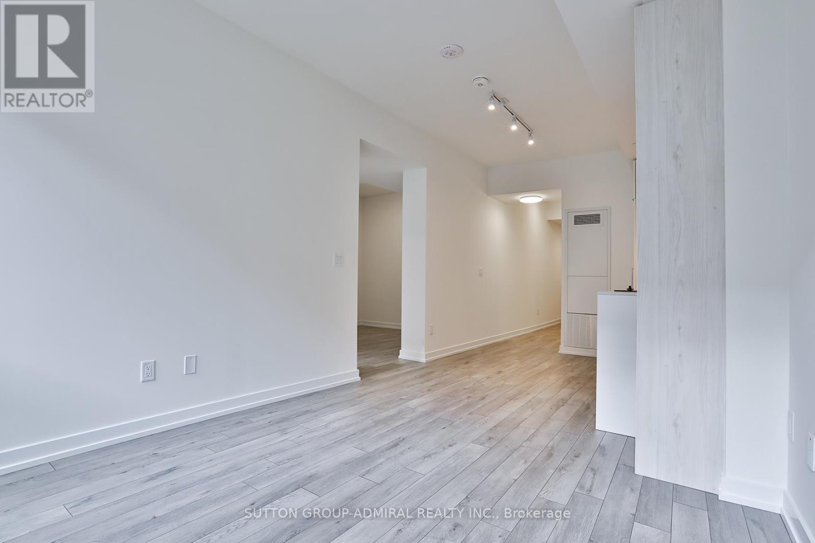 208 - 89 Church Street, Toronto, Ontario  M5C 2G3 - Photo 9 - C12583846