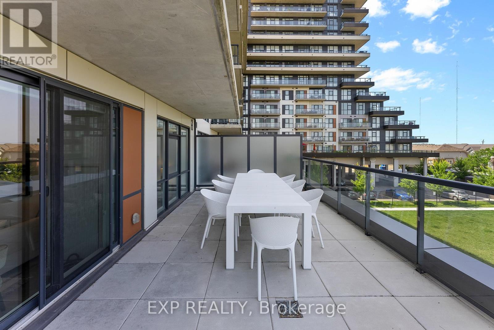 219 - 550 North Service Road, Grimsby, Ontario L3M 0H9 - Photo 27 - X12584034