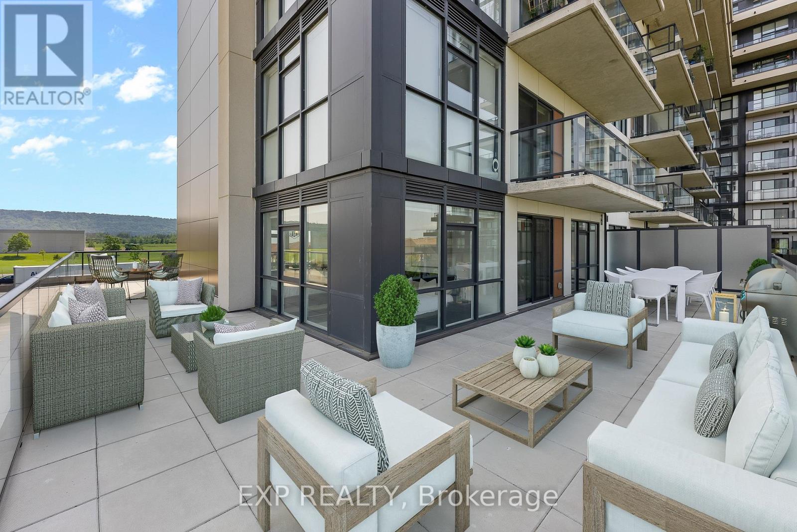 219 - 550 North Service Road, Grimsby, Ontario L3M 4E8 - Photo 23 - X12584036