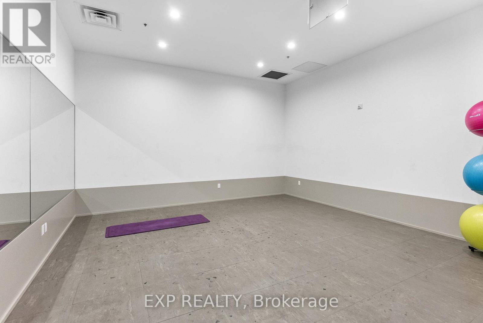 219 - 550 North Service Road, Grimsby, Ontario L3M 4E8 - Photo 29 - X12584036