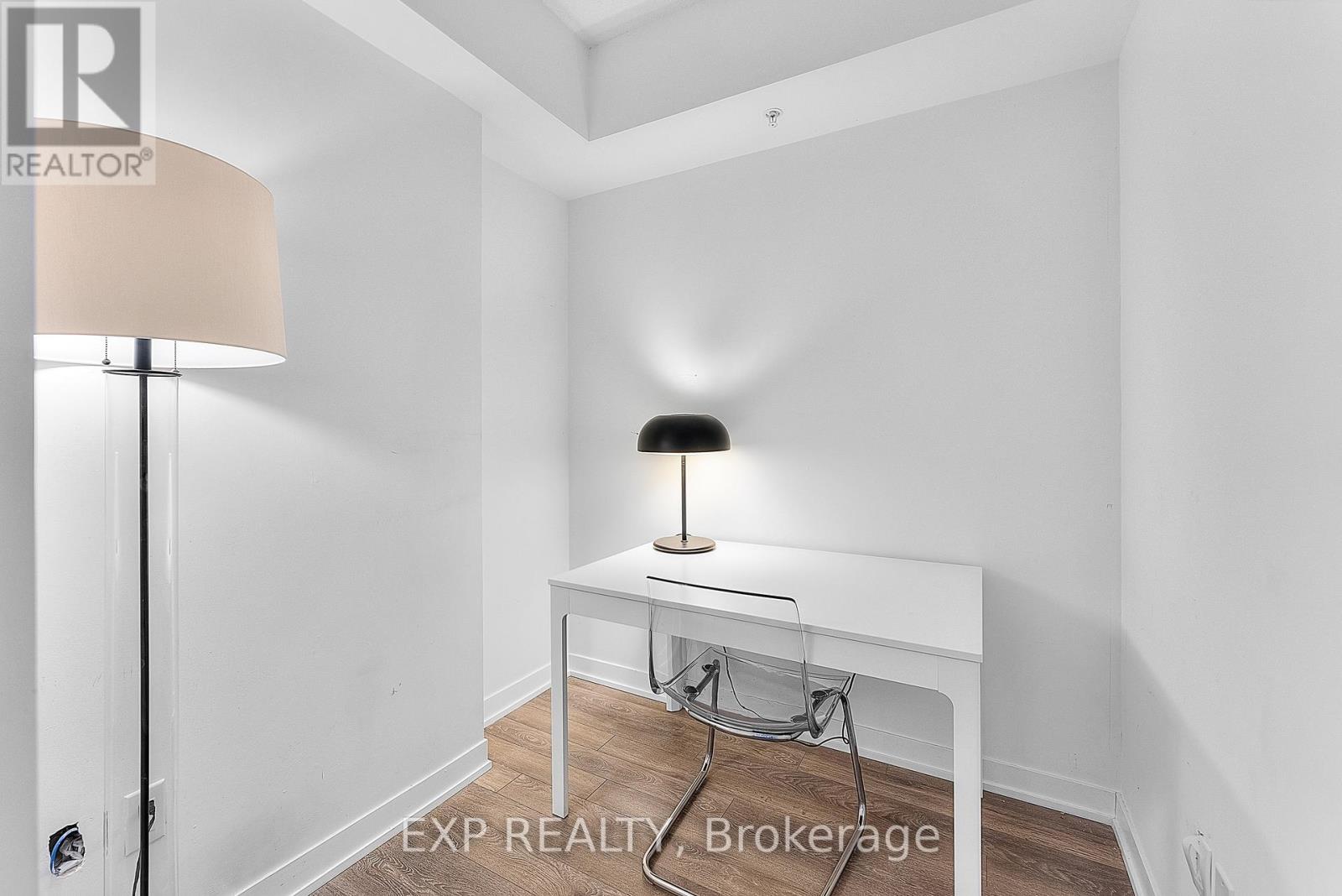 219 - 550 North Service Road, Grimsby, Ontario L3M 4E8 - Photo 3 - X12584036