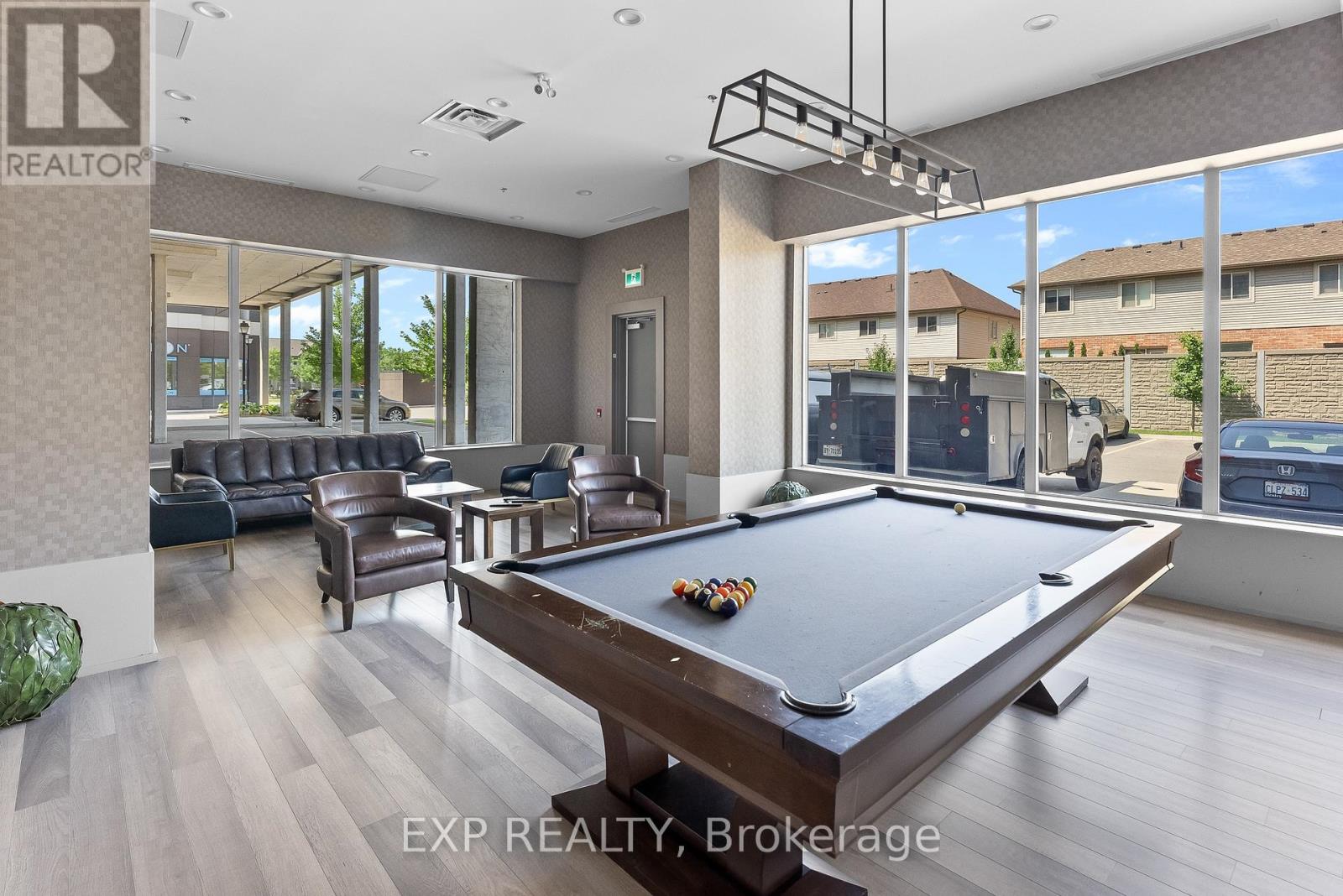 219 - 550 North Service Road, Grimsby, Ontario L3M 4E8 - Photo 30 - X12584036