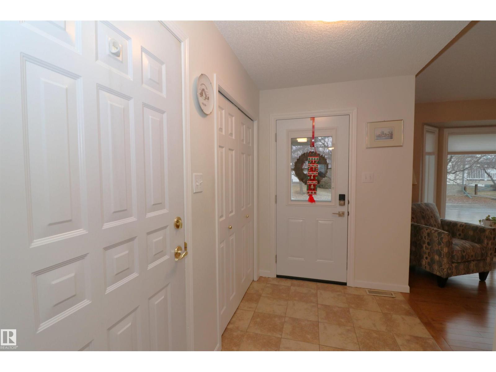 #13 308 Jackson Rd Nw, Edmonton, Alberta  T6L 6W1 - Photo 3 - E4466928