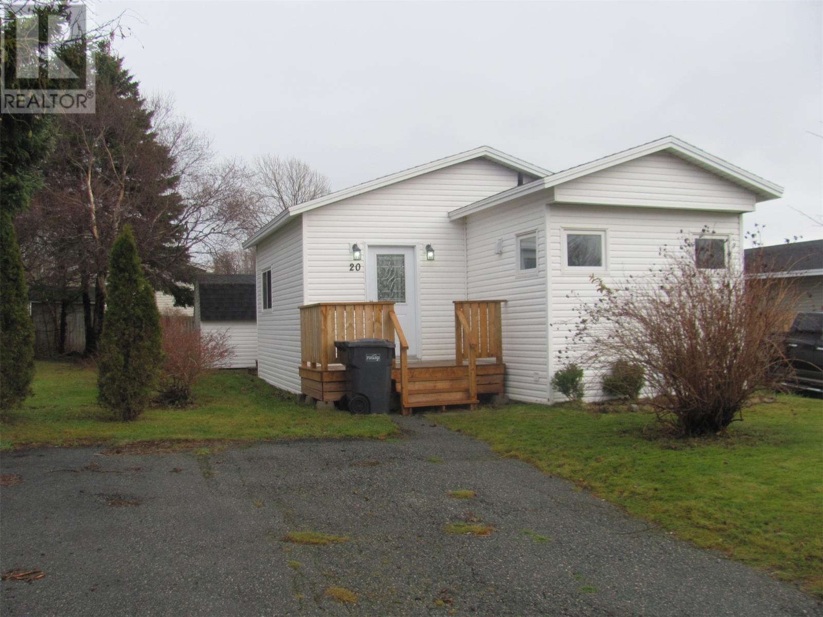 20 Pinegrove Drive, Paradise, Newfoundland & Labrador  A1L 1B7 - Photo 1 - 1292879