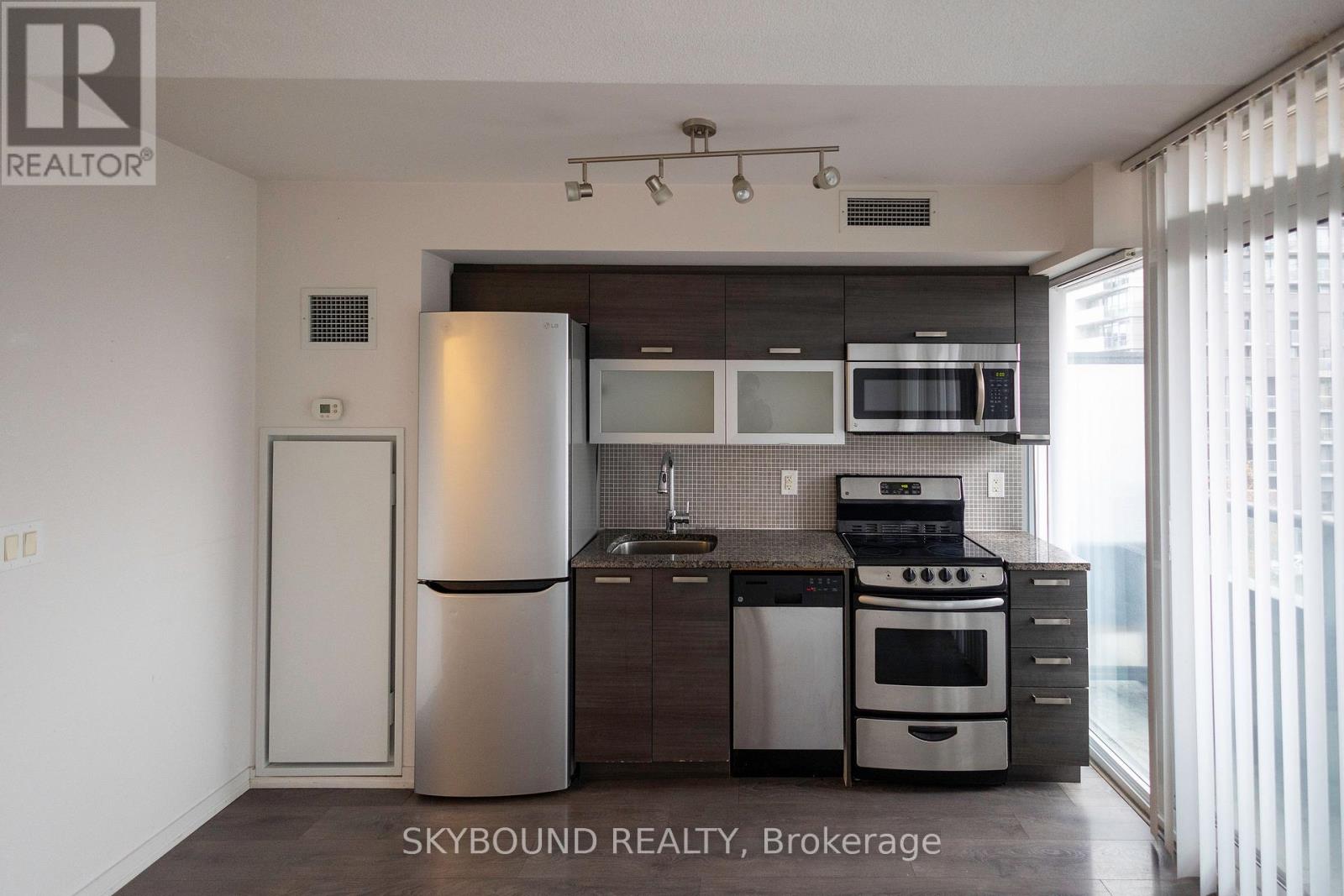 505e - 36 Lisgar Street, Toronto, Ontario  M6J 3G2 - Photo 5 - C12584046