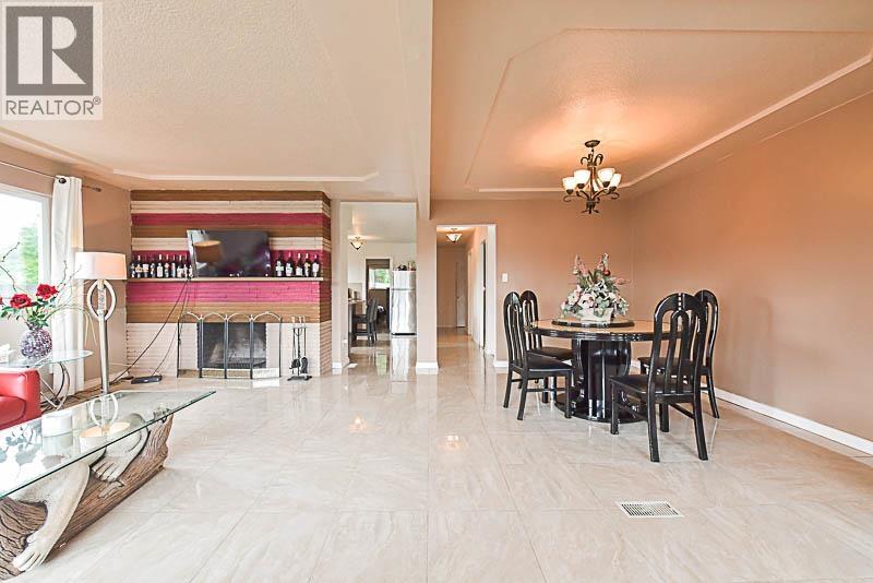 1335 1337 Kamloops Street, New Westminster, British Columbia  V6E 4A4 - Photo 8 - R3070392