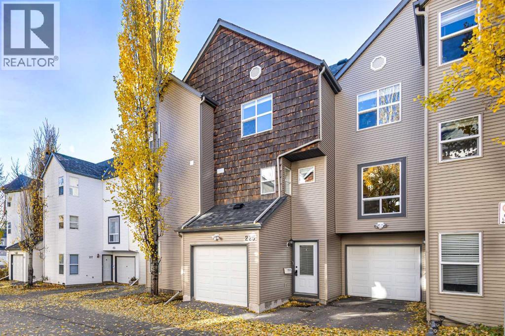 225 Bridlewood Lane Sw, Calgary, Alberta  T2Y 3X8 - Photo 2 - A2267881