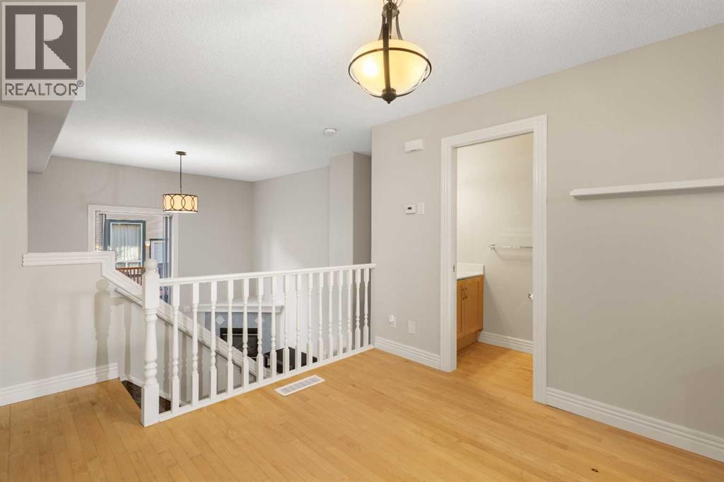 225 Bridlewood Lane Sw, Calgary, Alberta  T2Y 3X8 - Photo 13 - A2267881