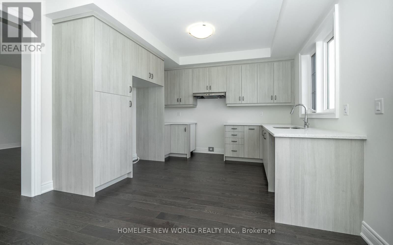 34 Falby Road, Brampton, Ontario  L6P 4L9 - Photo 9 - W12584048