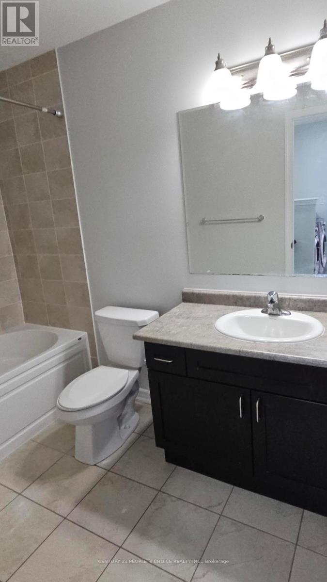 111 Glenvista Drive, Kitchener, Ontario  N2R 0E3 - Photo 20 - X12584044