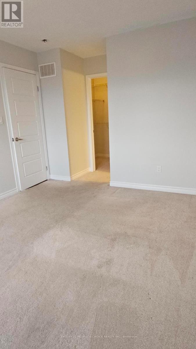 111 Glenvista Drive, Kitchener, Ontario  N2R 0E3 - Photo 32 - X12584044