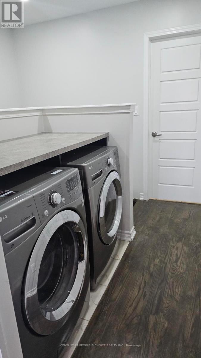 111 Glenvista Drive, Kitchener, Ontario  N2R 0E3 - Photo 34 - X12584044