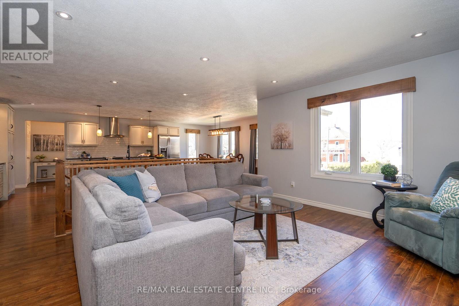 A - 405 Minnie Street, North Huron, Ontario  N0G 2W0 - Photo 12 - X12584052