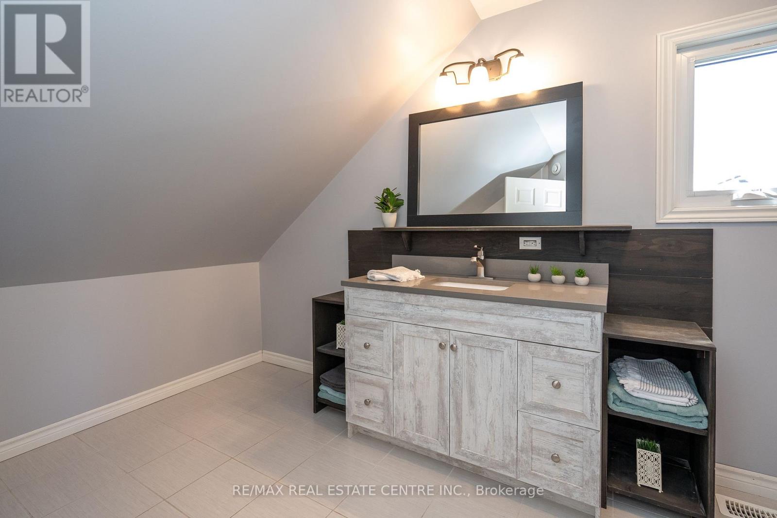 A - 405 Minnie Street, North Huron, Ontario  N0G 2W0 - Photo 29 - X12584052