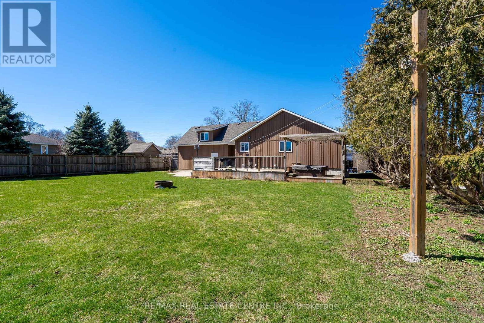 A - 405 Minnie Street, North Huron, Ontario  N0G 2W0 - Photo 33 - X12584052