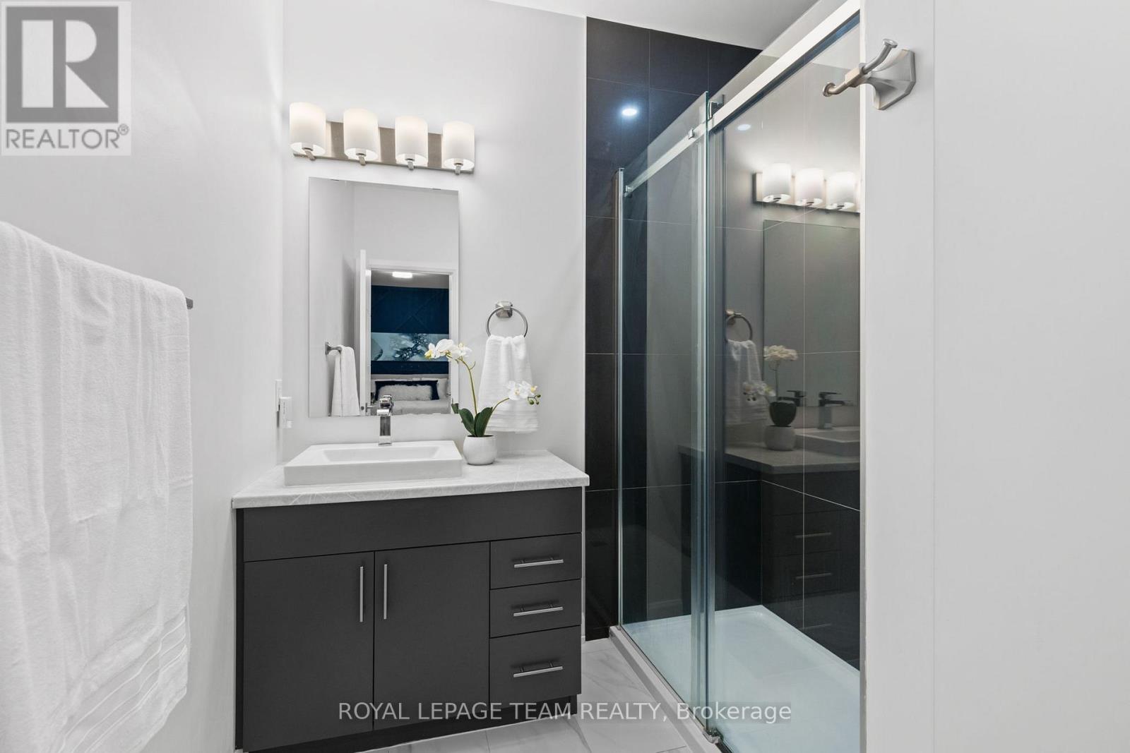 454 Arora Crescent, North Dundas, Ontario  K0C 2K0 - Photo 23 - X12584058