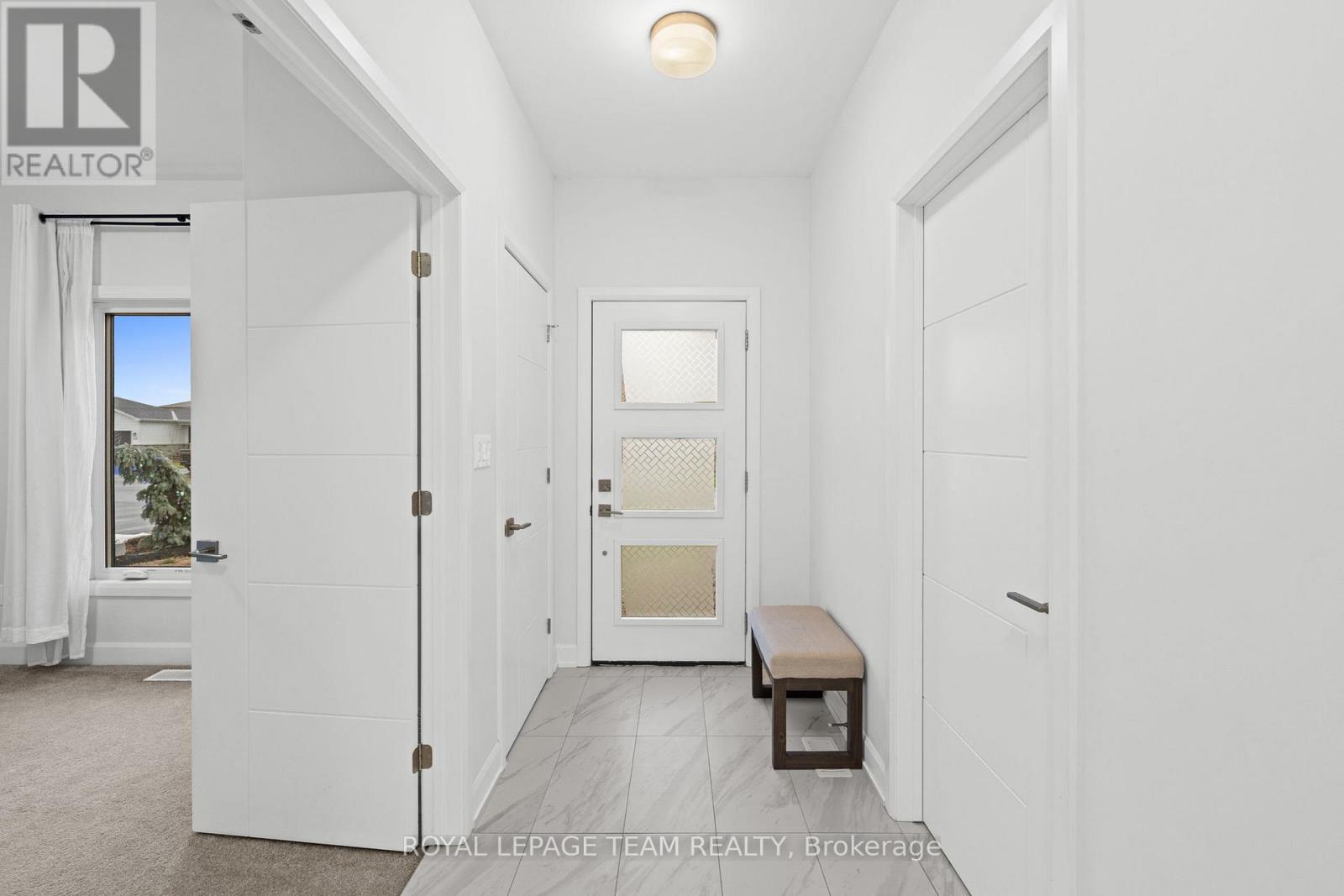 454 Arora Crescent, North Dundas, Ontario  K0C 2K0 - Photo 3 - X12584058