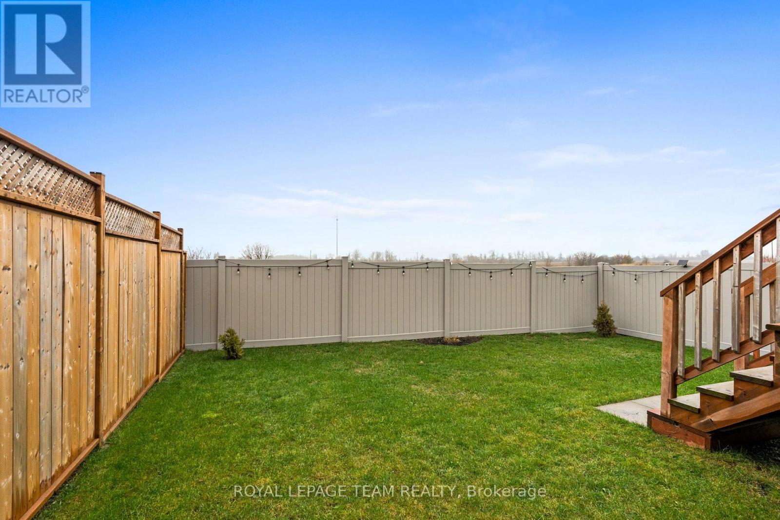 454 Arora Crescent, North Dundas, Ontario  K0C 2K0 - Photo 32 - X12584058