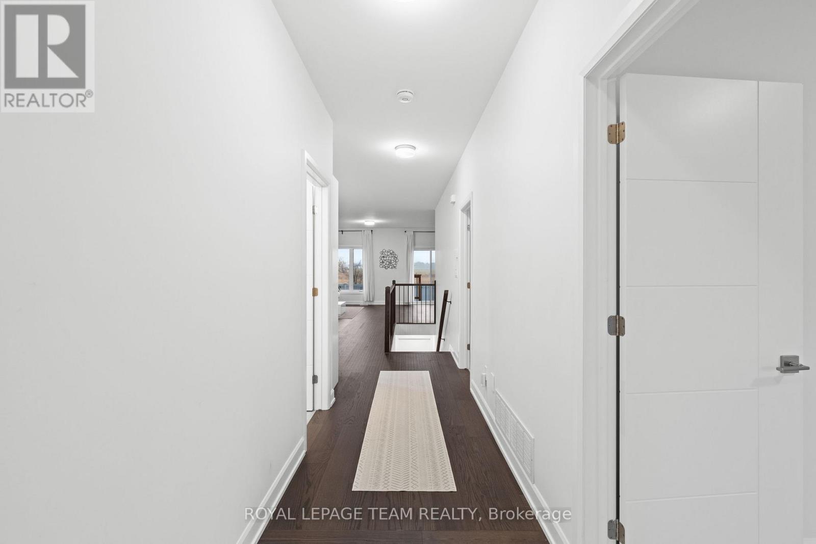 454 Arora Crescent, North Dundas, Ontario  K0C 2K0 - Photo 4 - X12584058