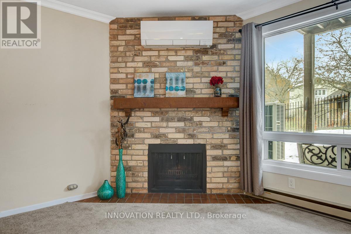 B - 216 Equestrian Drive, Ottawa, Ontario  K2M 1E2 - Photo 10 - X12584062