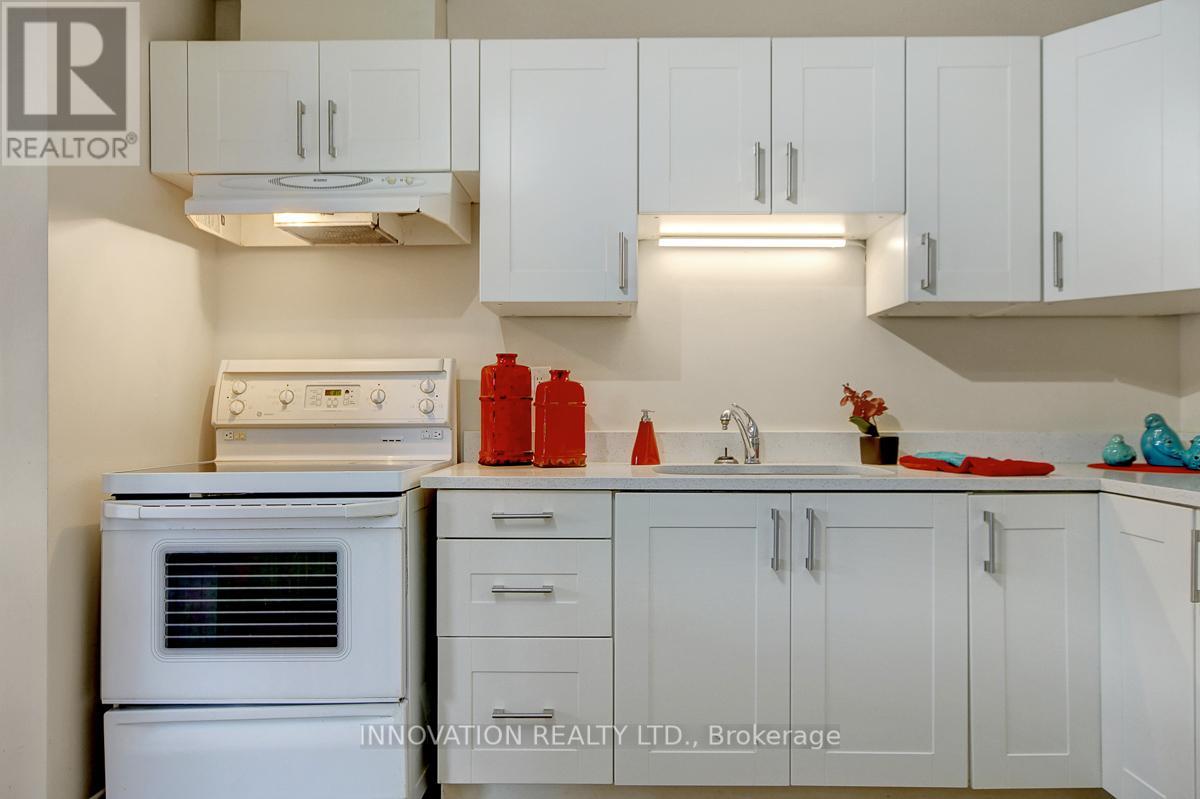 B - 216 Equestrian Drive, Ottawa, Ontario  K2M 1E2 - Photo 21 - X12584062