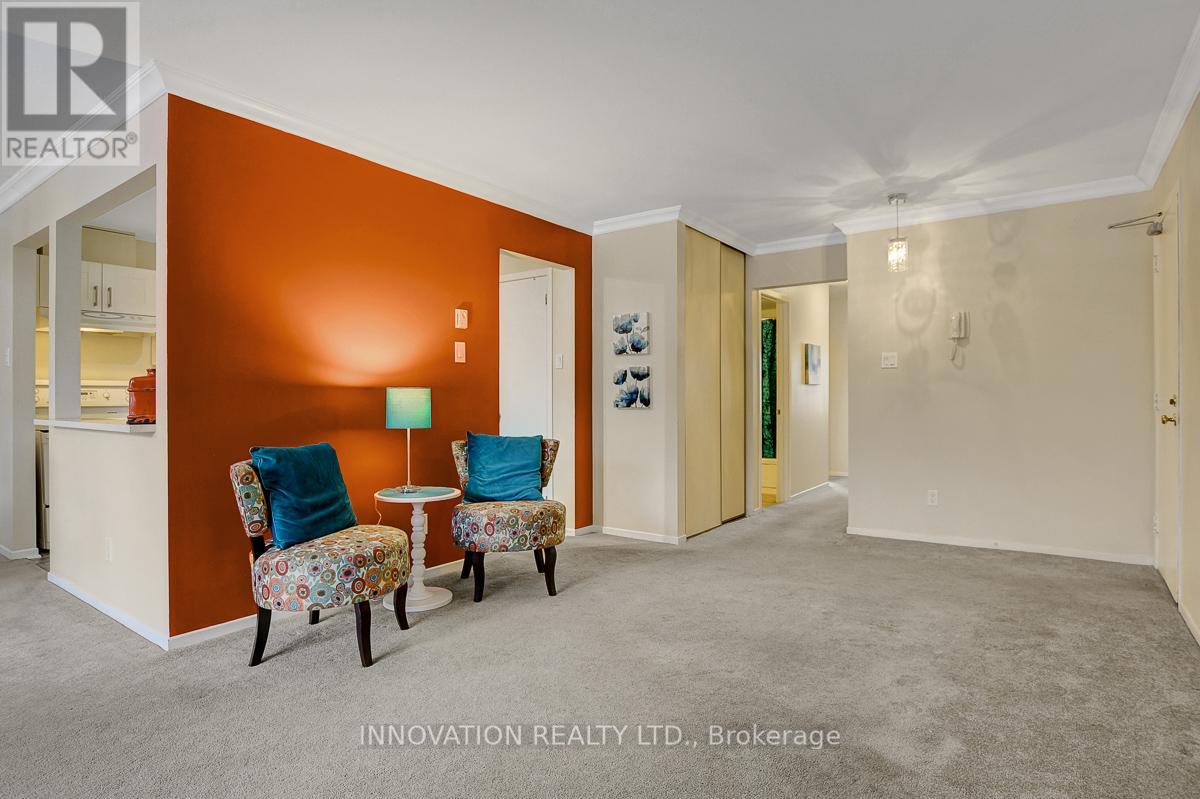 B - 216 Equestrian Drive, Ottawa, Ontario  K2M 1E2 - Photo 6 - X12584062
