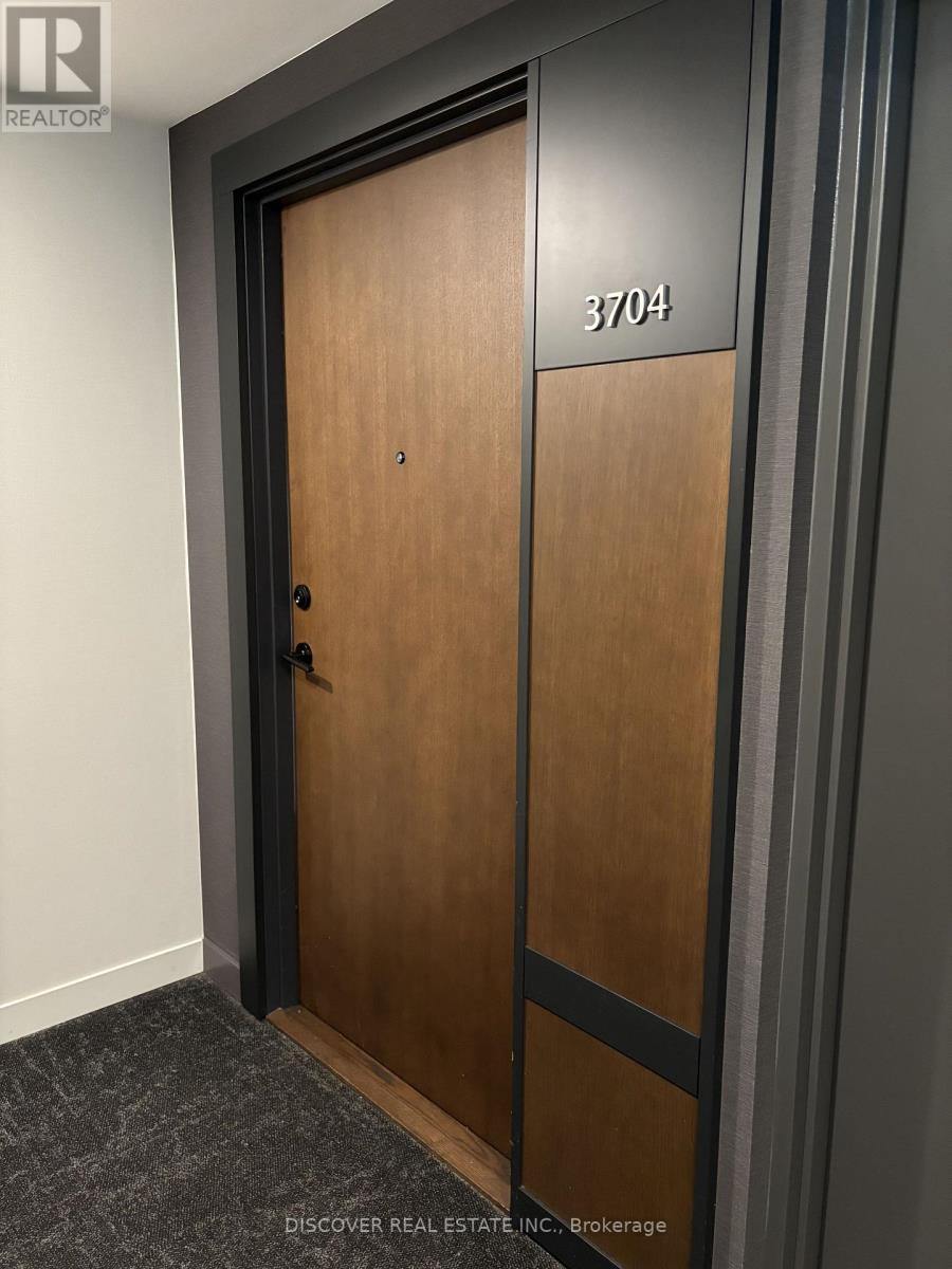 3704 - 4065 Confederation Parkway, Mississauga, Ontario  L5B 0L4 - Photo 3 - W12584042
