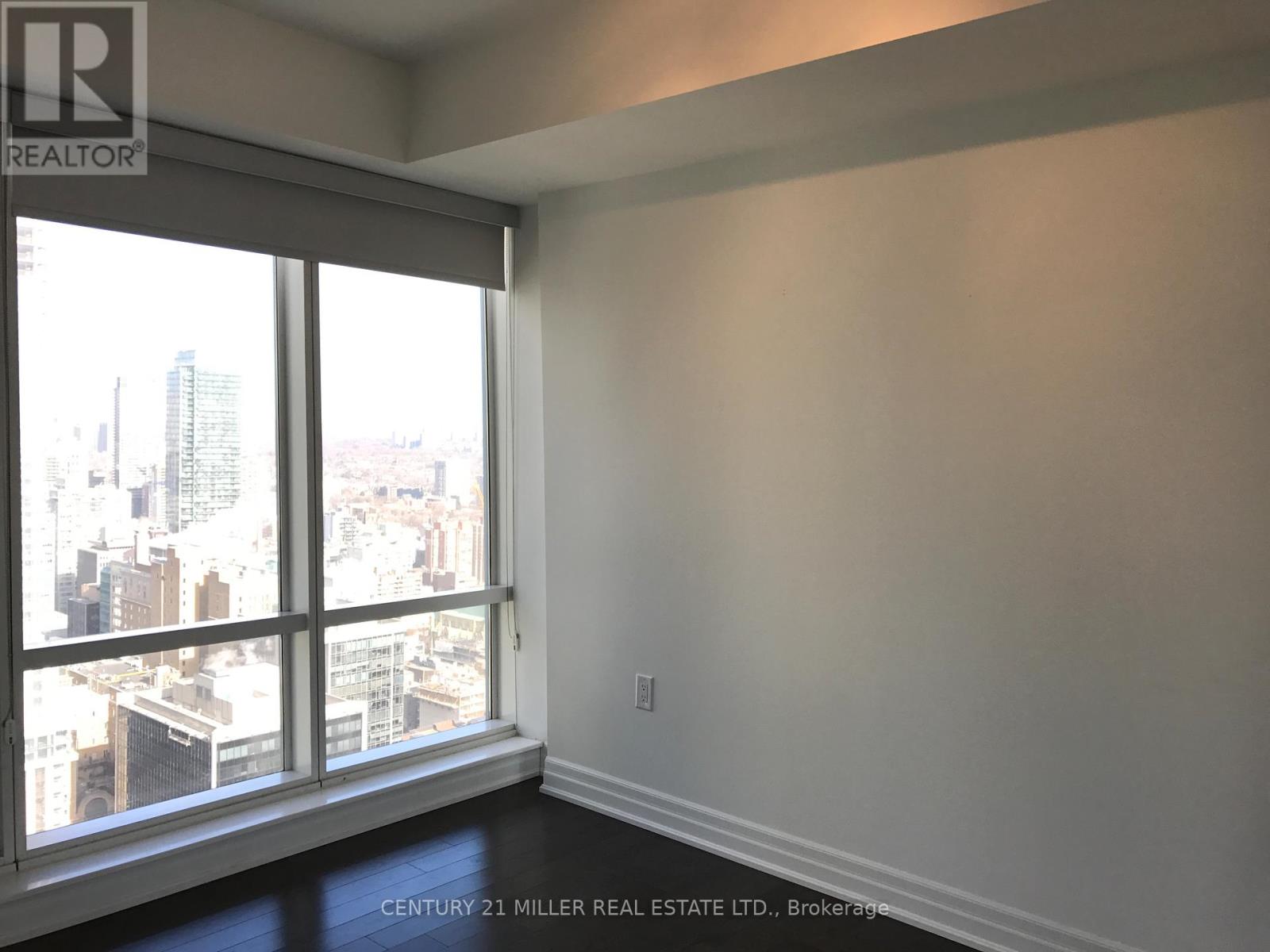 # 3705 - 8 The Esplande, Toronto, Ontario  M5E 0A6 - Photo 14 - C12584054