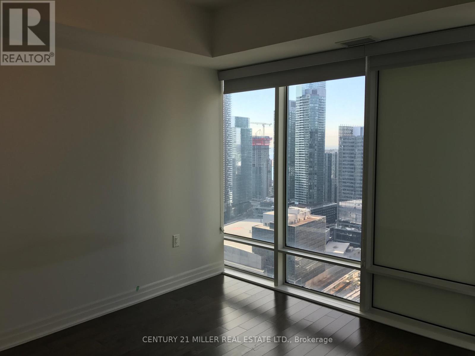 # 3705 - 8 The Esplande, Toronto, Ontario  M5E 0A6 - Photo 17 - C12584054