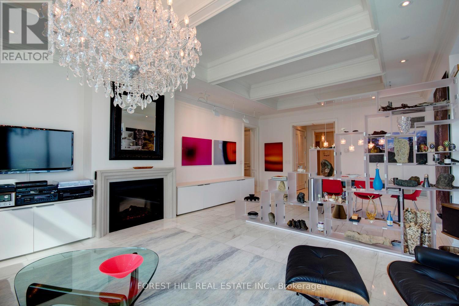 3904 - 311 Bay Street, Toronto, Ontario  M5H 4G5 - Photo 2 - C12584074