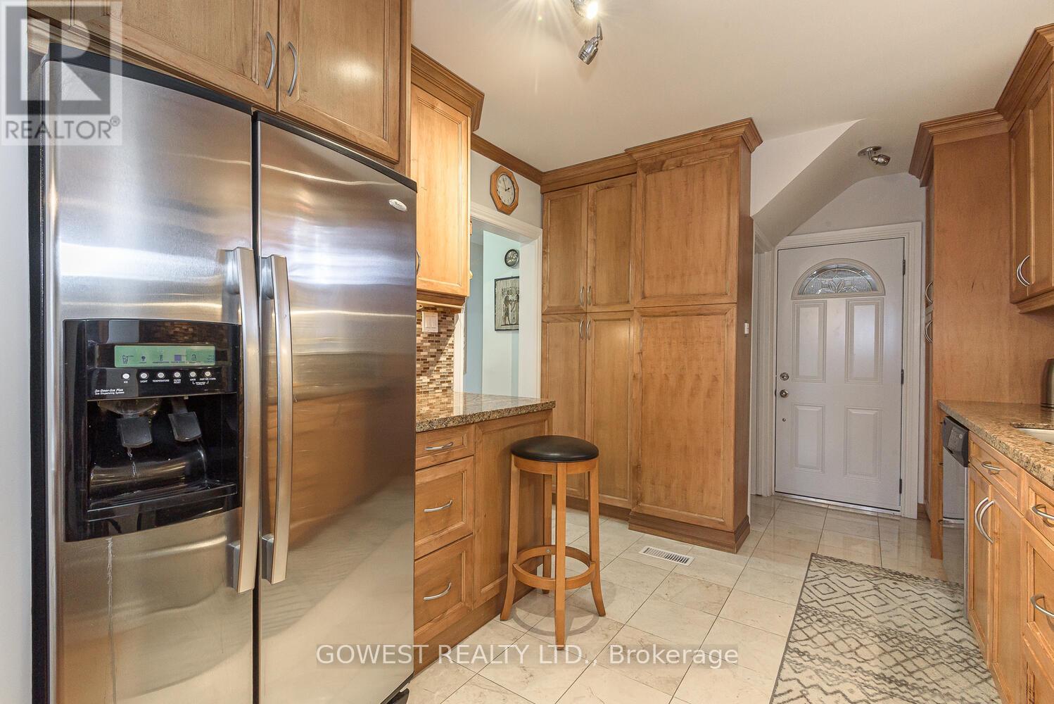 56 Panmure Crescent, Toronto, Ontario M1K 4Y6 - Photo 37 - E12584060