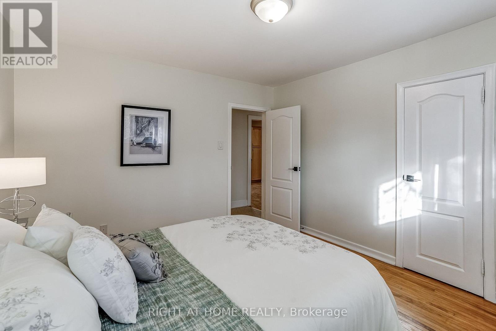 374 Toynevale Road, Pickering, Ontario L1W 2H1 - Photo 17 - E12584068