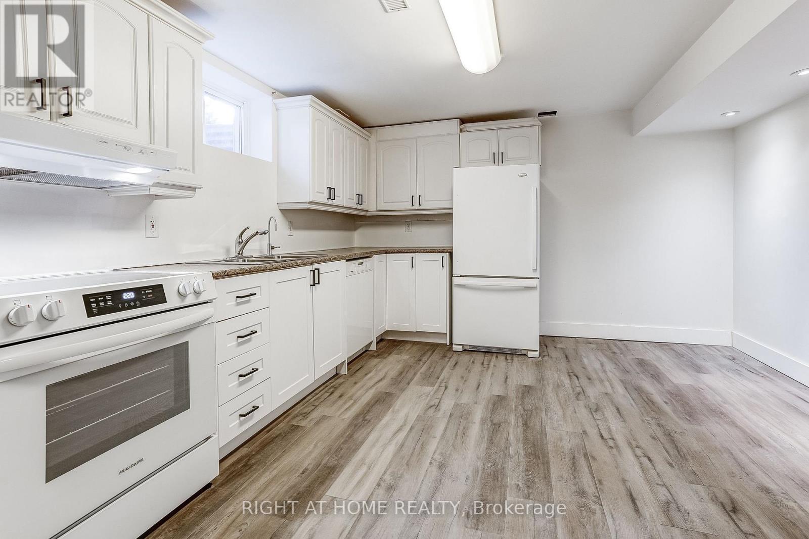 374 Toynevale Road, Pickering, Ontario L1W 2H1 - Photo 27 - E12584068