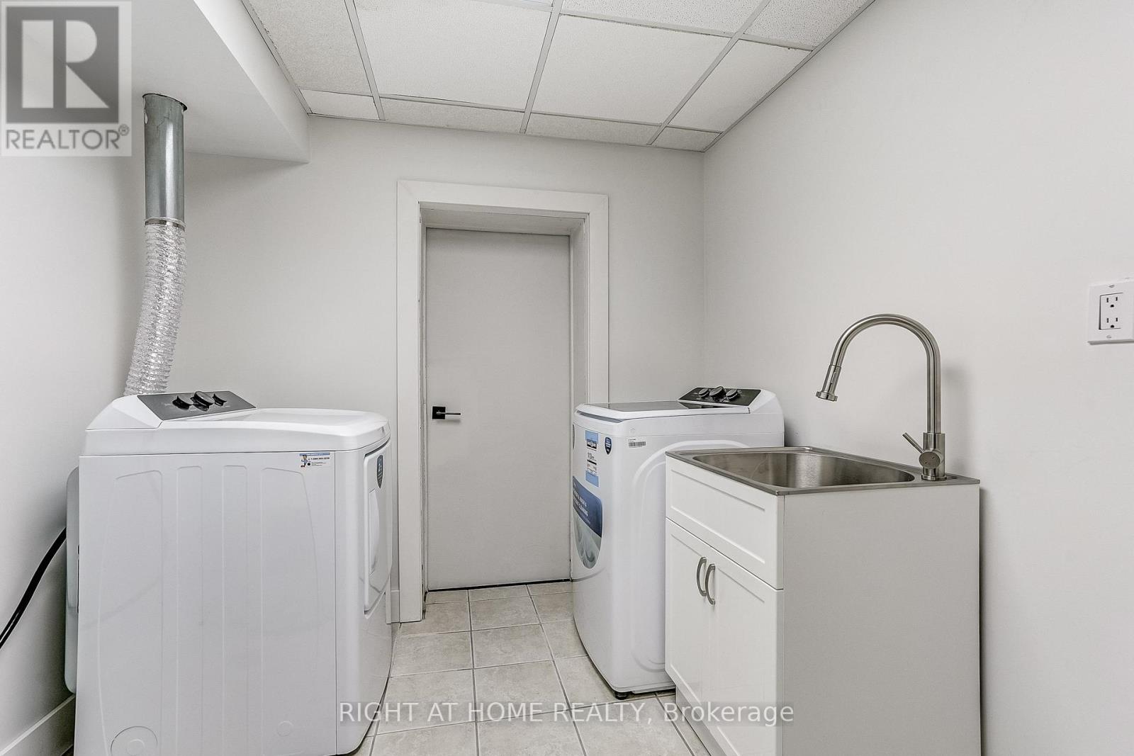 374 Toynevale Road, Pickering, Ontario L1W 2H1 - Photo 37 - E12584068