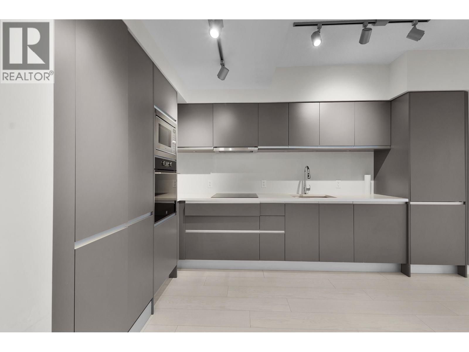 9xx 180 E 2nd, Vancouver, British Columbia  V5T 0K4 - Photo 2 - R3070796