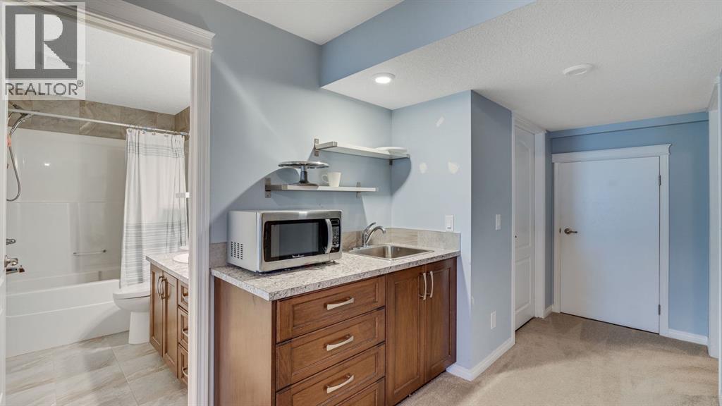 343 Hillcrest Heights Sw, Airdrie, Alberta  T4B 4C1 - Photo 35 - A2266091